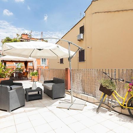 Chung cư 67 m² 1 phòng ngủ, 1 phòng tắm riêng ở Trastevere Roma Ngoại thất bức ảnh