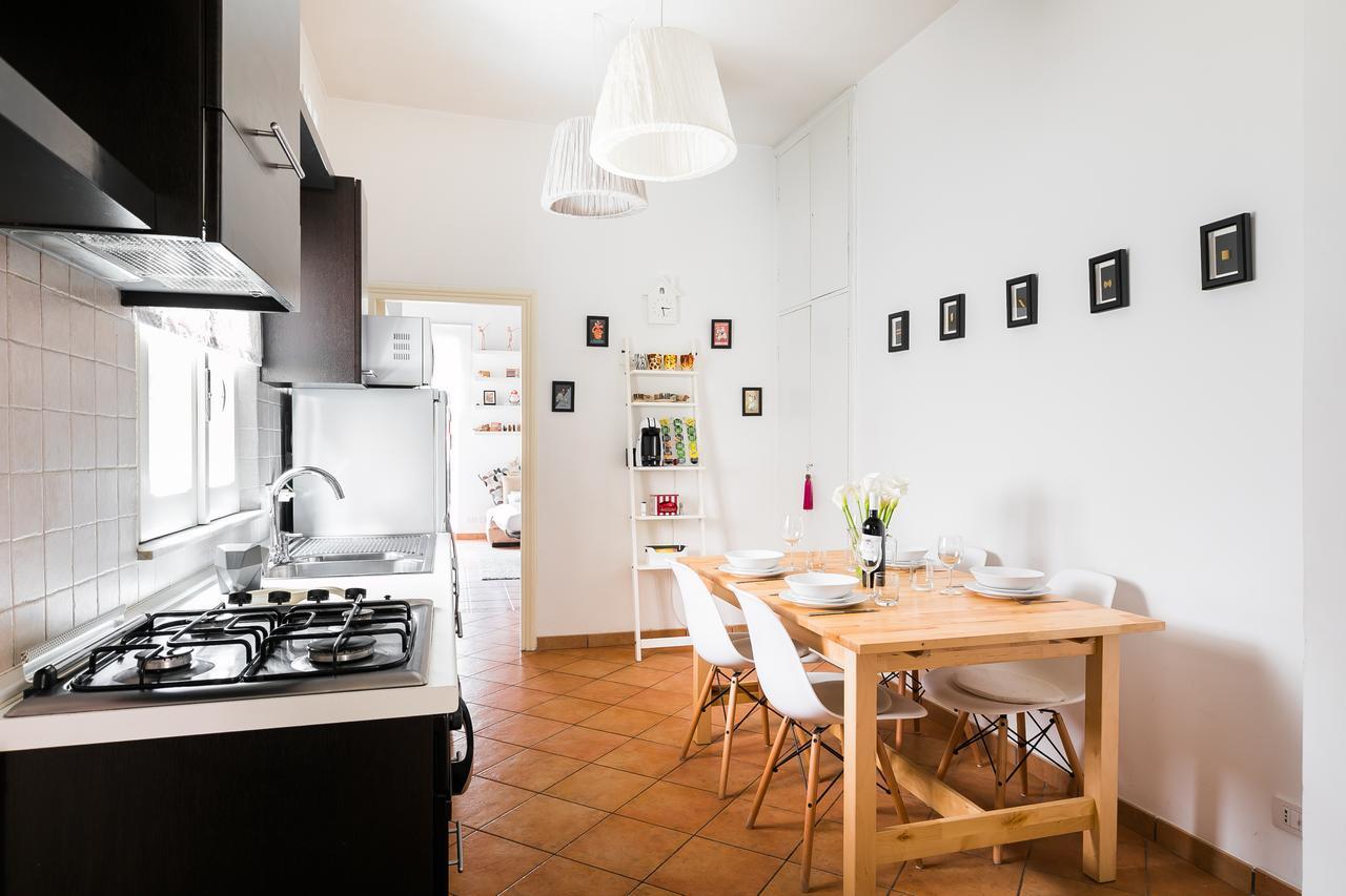 Chung cư 67 m² 1 phòng ngủ, 1 phòng tắm riêng ở Trastevere Roma Ngoại thất bức ảnh