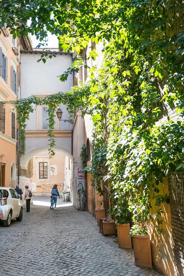 Chung cư 67 m² 1 phòng ngủ, 1 phòng tắm riêng ở Trastevere Roma Ngoại thất bức ảnh