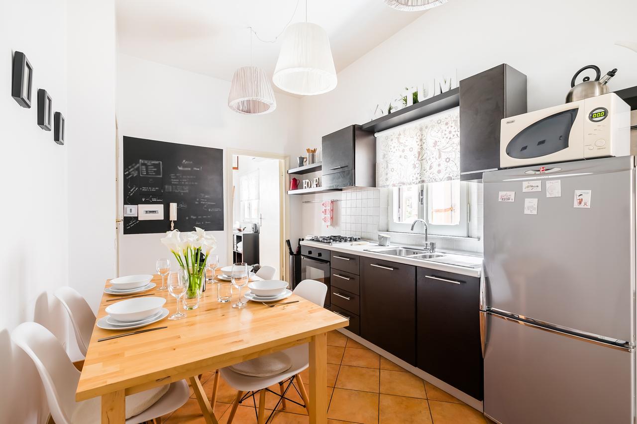 Chung cư 67 m² 1 phòng ngủ, 1 phòng tắm riêng ở Trastevere Roma Ngoại thất bức ảnh