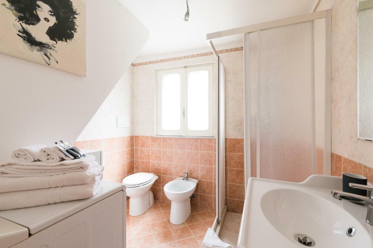 Chung cư 67 m² 1 phòng ngủ, 1 phòng tắm riêng ở Trastevere Roma Ngoại thất bức ảnh